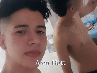 Aron_Hott