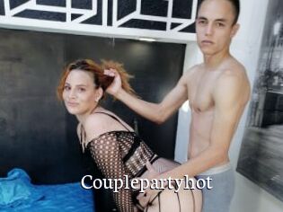 Couplepartyhot