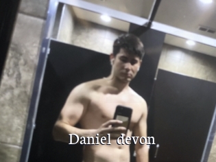 Daniel_devon