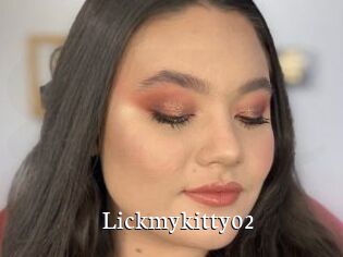 Lickmykitty02