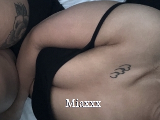 Miaxxx