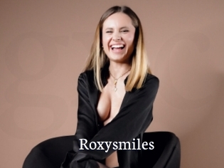 Roxysmiles